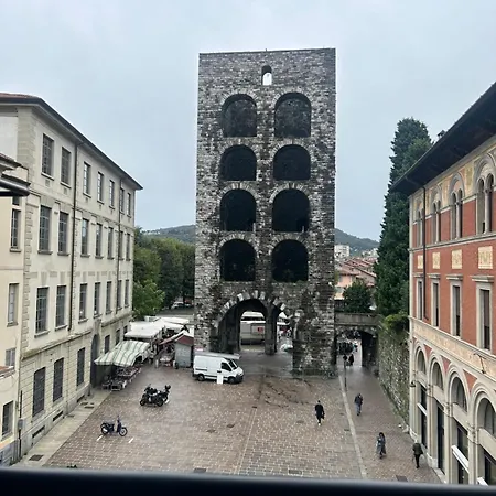 Porta Torre Como Apartment - By Relais Di Giada Exterior photo