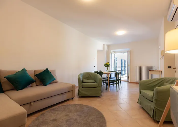 Porta Torre Como Apartment - By Relais Di Giada